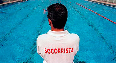 Curso de Socorrista Acúático y Primeros Auxilios, en la piscina municipal
